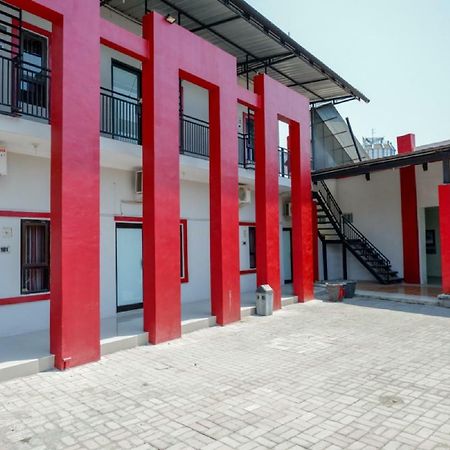 Reddoorz Syariah Near Alun Alun Tegal Ξενοδοχείο Εξωτερικό φωτογραφία