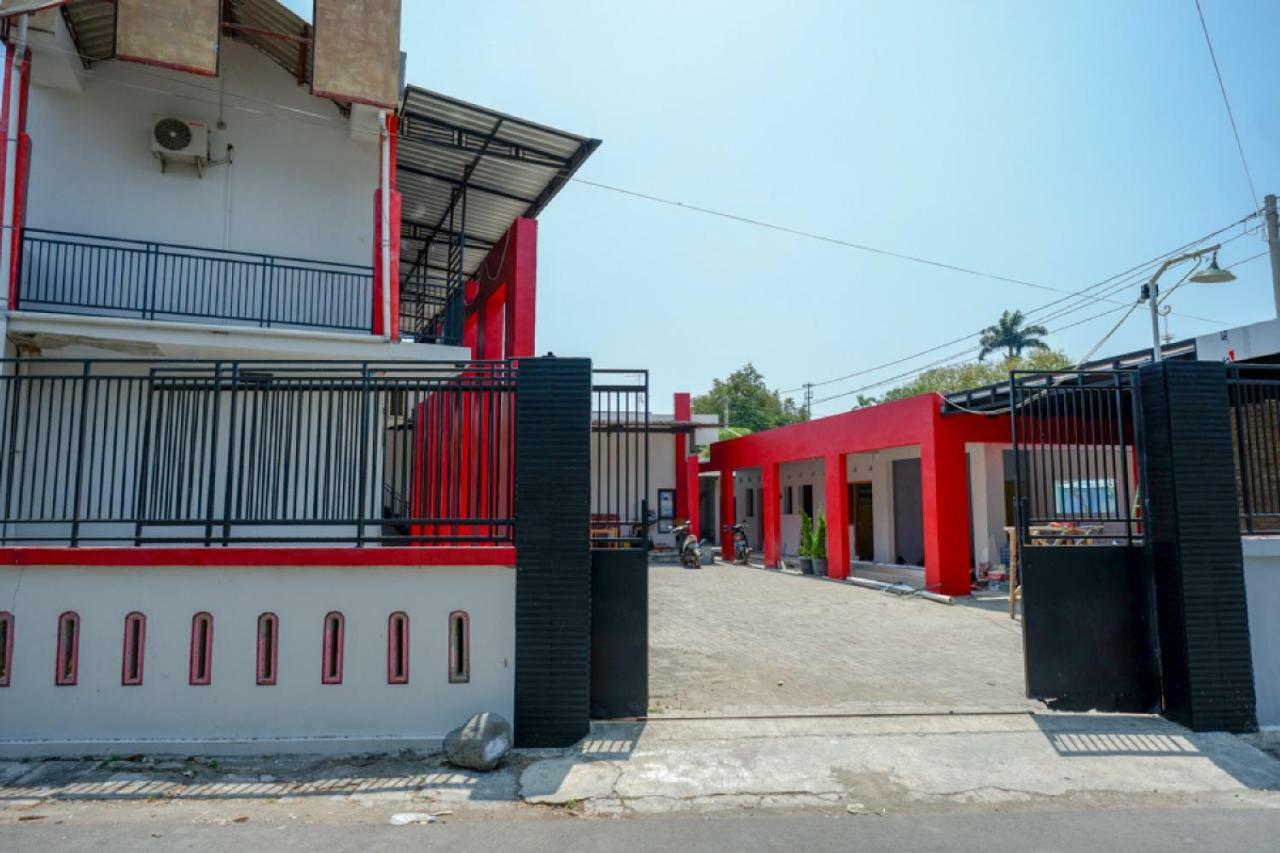 Reddoorz Syariah Near Alun Alun Tegal Ξενοδοχείο Εξωτερικό φωτογραφία