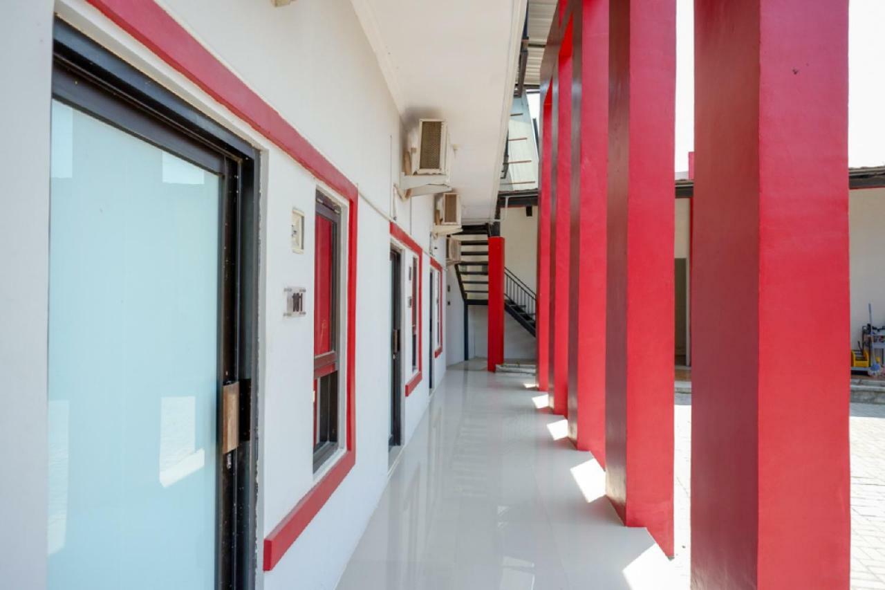 Reddoorz Syariah Near Alun Alun Tegal Ξενοδοχείο Εξωτερικό φωτογραφία