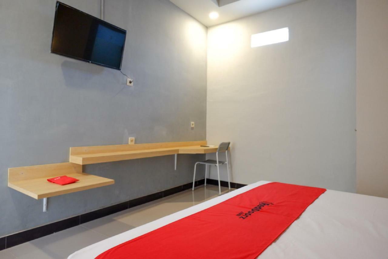 Reddoorz Syariah Near Alun Alun Tegal Ξενοδοχείο Εξωτερικό φωτογραφία